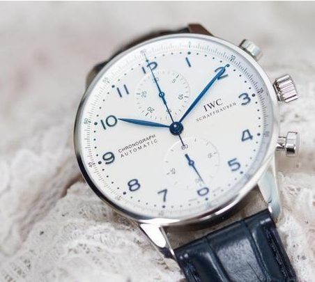 瑞士万国手表回收要多少钱该怎么看玖奢名品